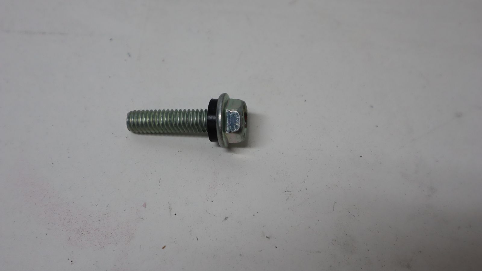 Bolt f/bin 5/16"-18x1 1/4" w/black seal washer grade8.2 GI